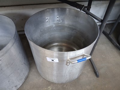 Lot 18 - Large 45cm diameter aluminium cook pot with 2x...