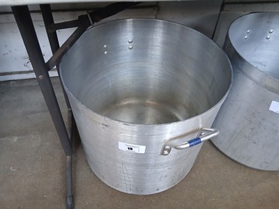 Lot 19 - Large 45cm diameter aluminium cook pot with 2x...