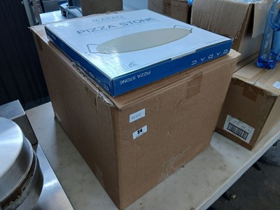 Lot 24 - Box containing 13x Cadac pizza stones