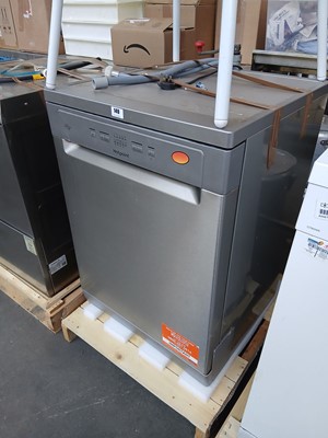 Lot 149 - 60 cm domestic Hotpoint dishwasher