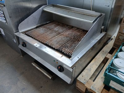 Lot 160 - 90 cm Lincat 2-burner chargrill