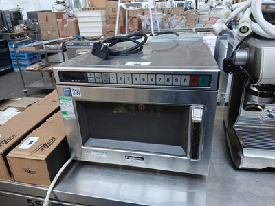 Lot 185 - 42 cm Panasonic ME1856 1800w microwave oven