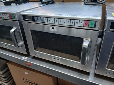 Lot 72 - 42cm Panasonic NE-1853 1800W microwave oven