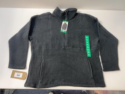 Lot 3455 - 12x 32 Degrees fleeces grey