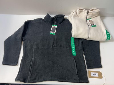 Lot 3454 - 10x 32 Degrees fleeces grey/cream