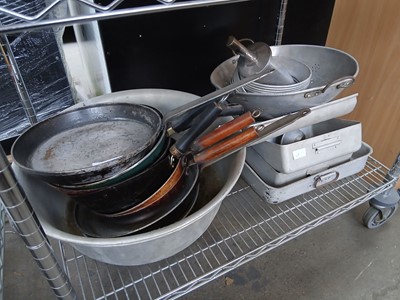 Lot 96 - Shelf of various aluminium and other mixing...