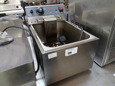 Lot 234 - Electric ace single tank fryer