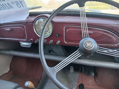 Lot (906 XUA) 1961 Morris 'Minor 1000' (V5 states:...