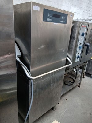 Lot 284 - 62cm Maidaid evolution 2135WS lift-top...