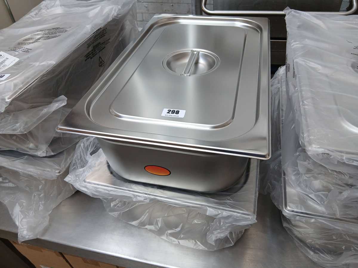 Lot 298 - 2x stainless steel gastronorms with lids