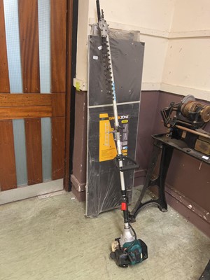 Lot 139 - A Draper petrol engined extending pole hedge...