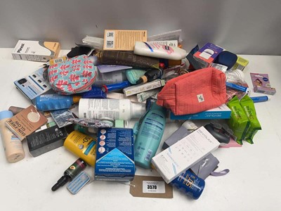 Lot 3570 - Mixed medical related items