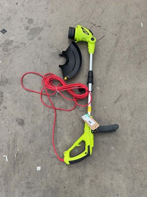 Lot 4117 - Garden gear electric strimmer