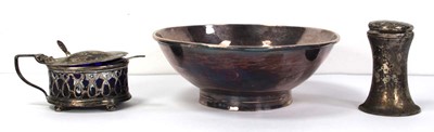 Lot 207 - A small Scottish silver dish, maker RO,...