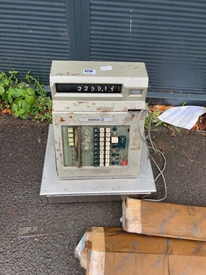 Lot 4270 - Sweda vintage cash register