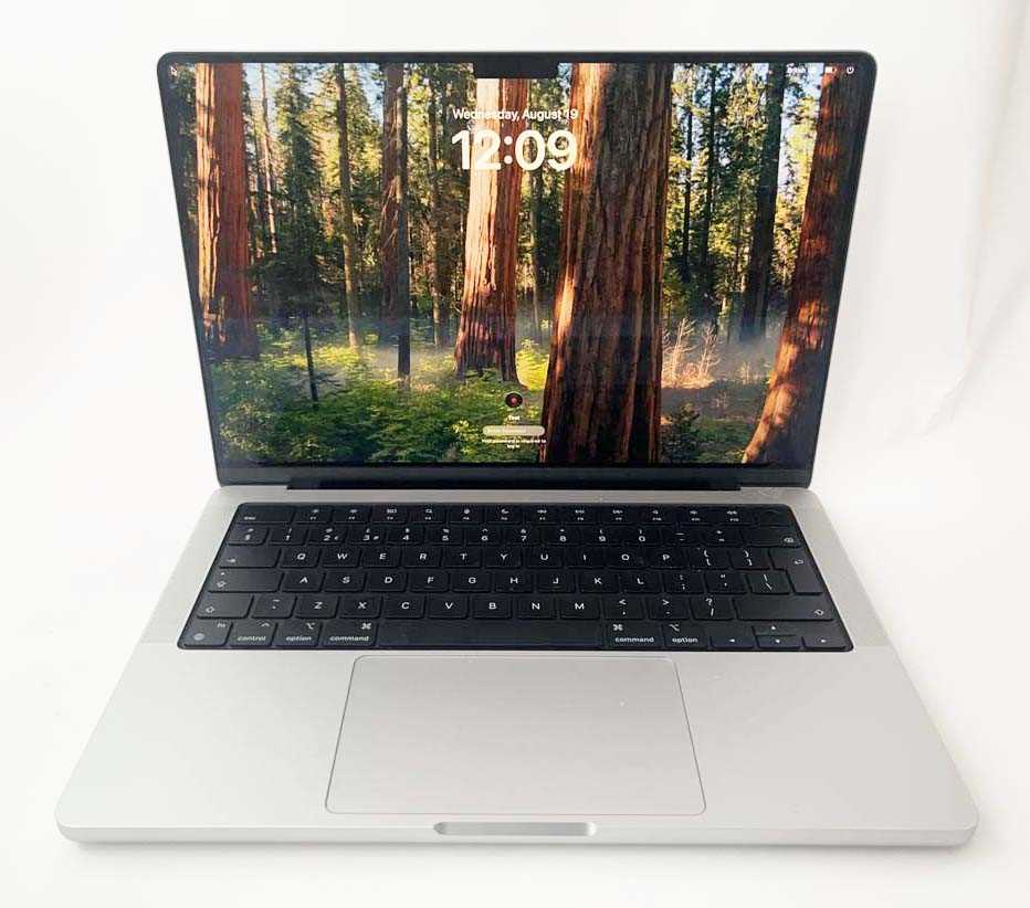 Lot MacBook Pro 14" 2024 A3401 Silver laptop with...