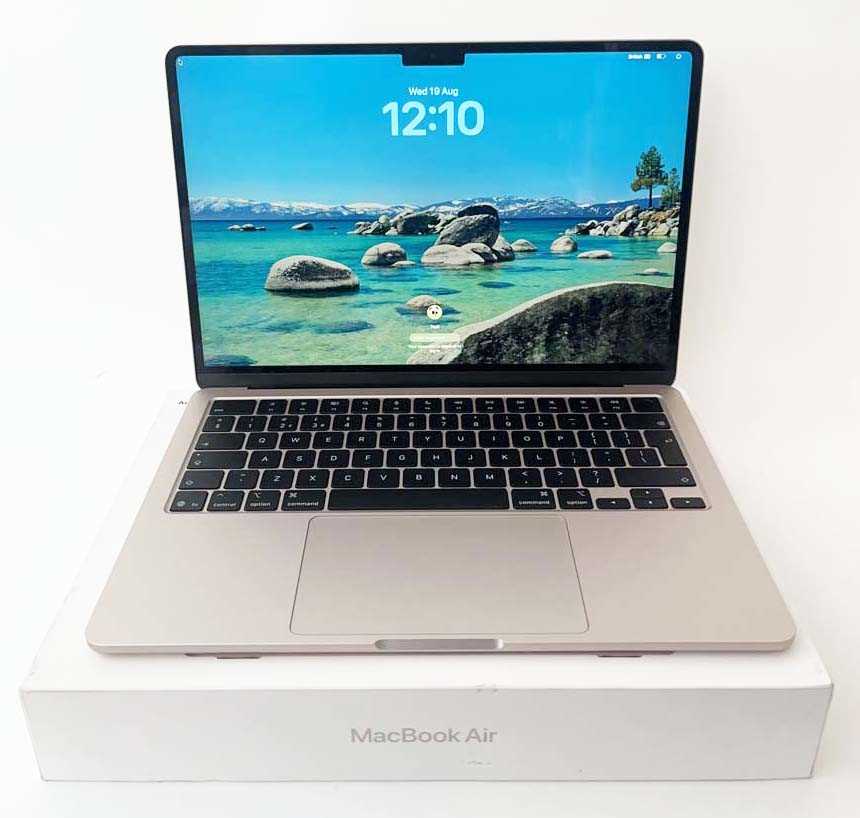 Lot MacBook Air 13" 2024 A3449 Starlight laptop...