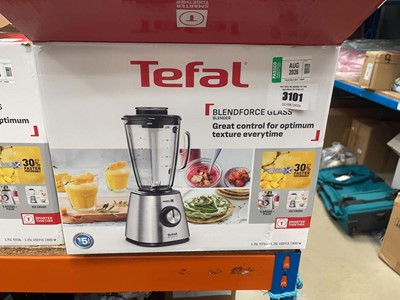 Lot 3101 - Boxed Tefal Blendforce glass blender