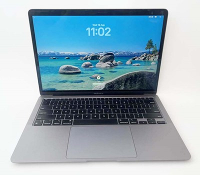 Lot MacBook Pro 13" 2020 A2337 Space Grey laptop...