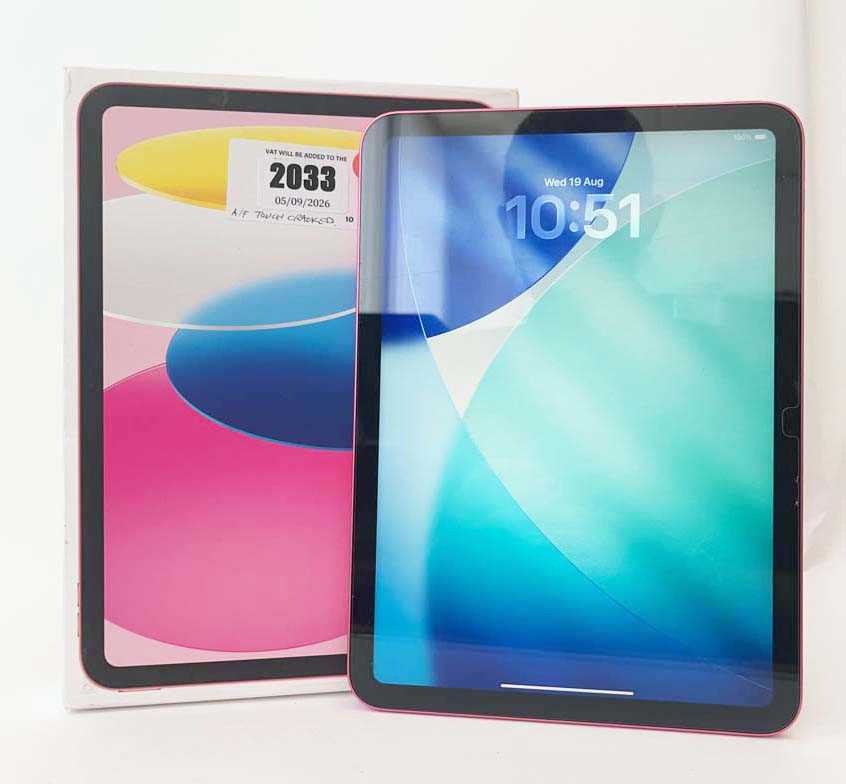 Lot iPad 10th Gen 64GB Pink with box (touch cracked)