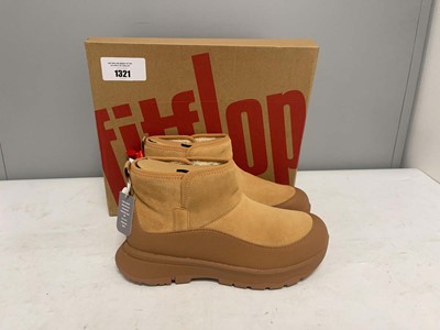 Lot Fitflop UK8 neo-d-hyker warm suede pull-on...