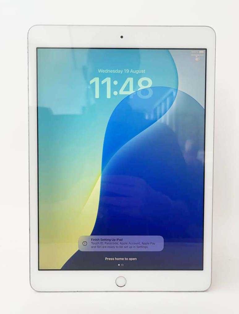 Lot iPad 7th Gen 32GB Silver