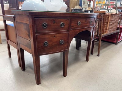 Lot 5202 - Victorian mahogany bow fronted sideboard