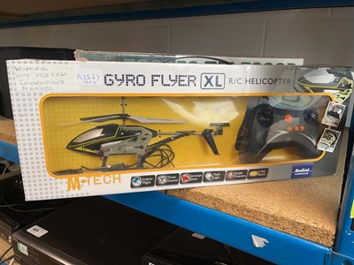 Lot 2460 - Gyro copter and telescope