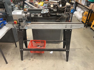 Lot 4500 - SIP 900mm wood turning lathe 240v