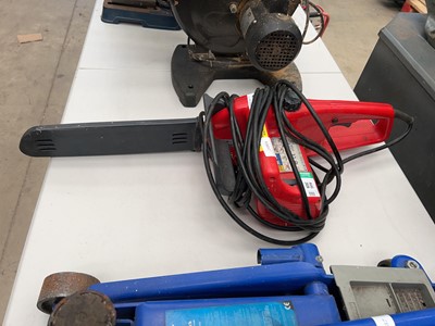 Lot 4502 - 240v electric Champion chainsaw