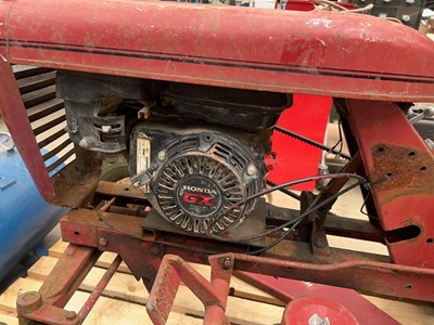 Lot 4518 - Wheel Horse mini garden vintage tractor with...