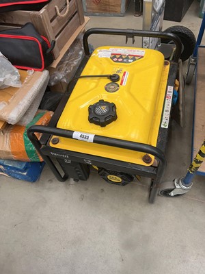 Lot 4533 - Champion 3200 petrol generator