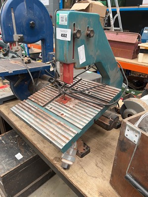 Lot 4552 - Clarke woodworking bench mounted band saw 240v