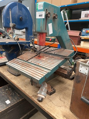 Lot 4552 - Clarke woodworking bench mounted band saw 240v