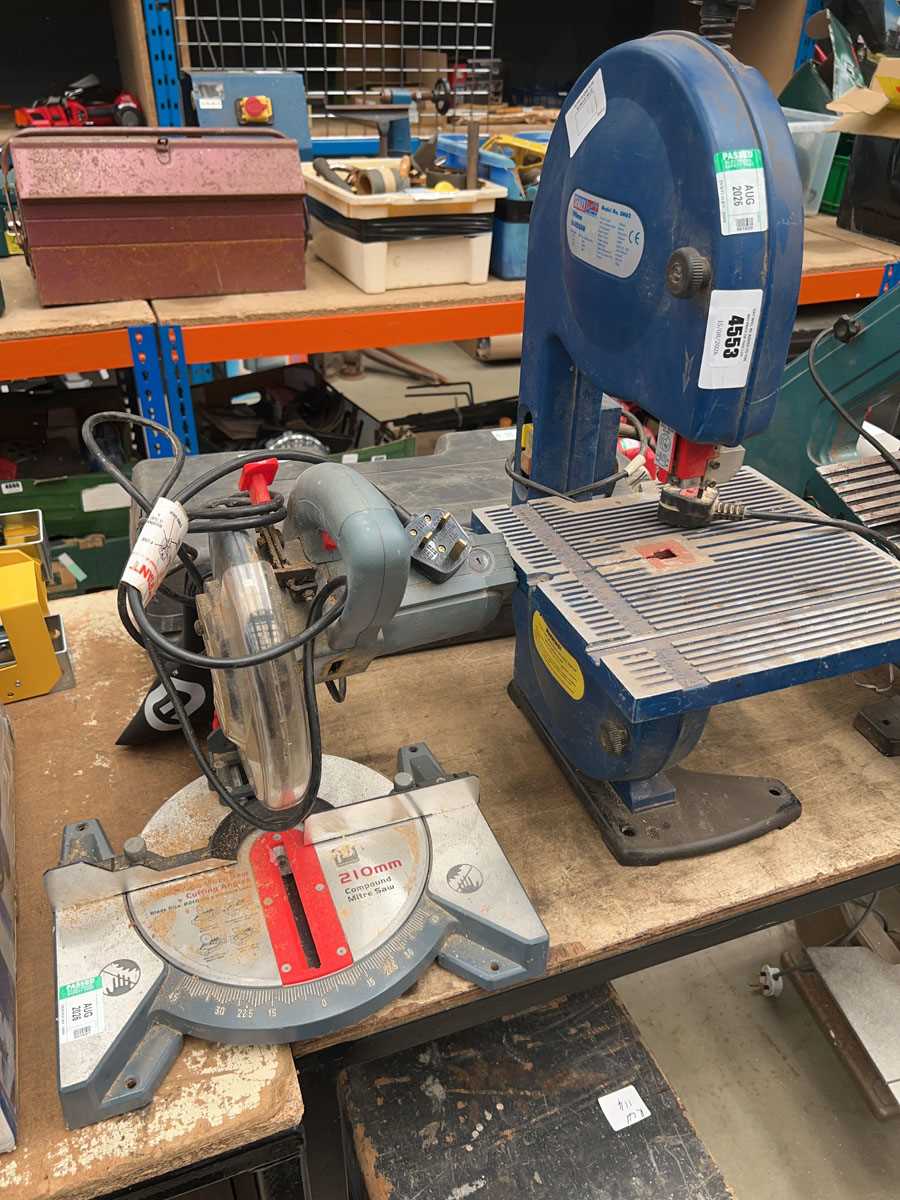 Lot 4553 - Sealey bench mounted 240v band saw plus...