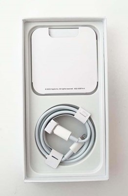 Lot iPhone 14 128GB Purple with cable (non...