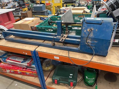 Lot 4604 - Sealey 240v woodturning lathe