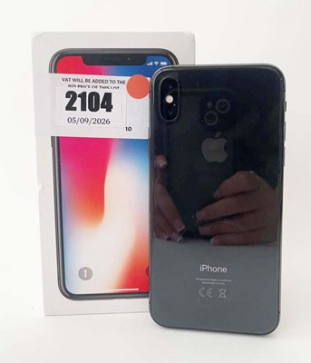 Lot iPhone X 64GB Space Grey with box, cable and...