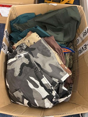 Lot 3728 - Box containing mixed trousers