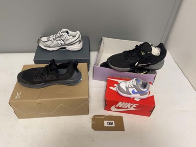 Lot 4x Boxed pairs of children's trainers to...