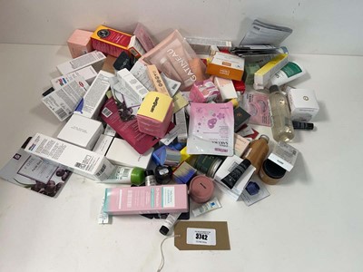 Lot 3742 - Mixed skin care products