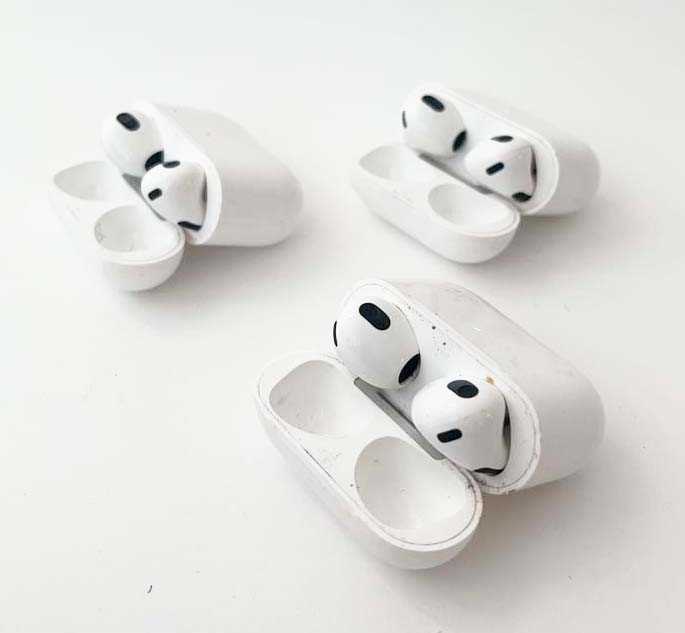 Lot 3x AirPods 3rd Gen
