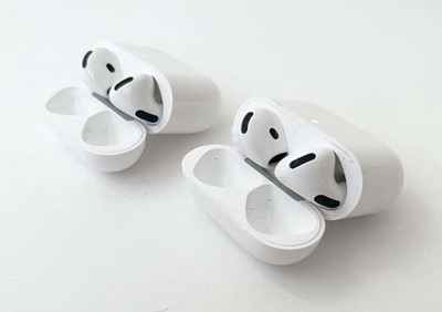 Lot 1x AirPods 4 ANC and 2x AirPods 4