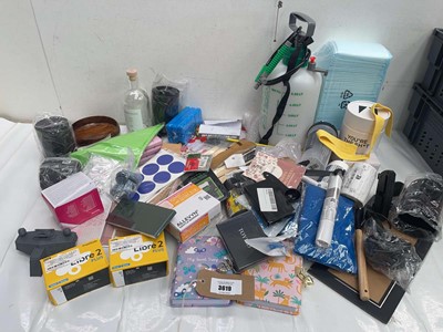 Lot 3619 - 3 large bags of assorted household items
