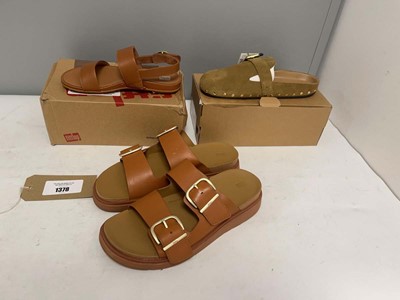 Lot 3x Pairs of sandals to include Fitflop UK4 &...