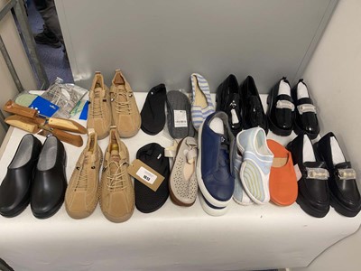 Lot 14x Pairs of shoes to include Boohoo, Helly...