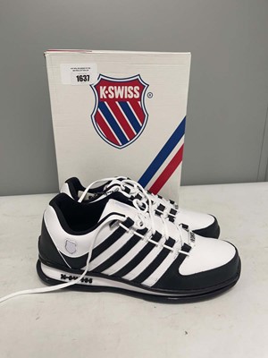 Lot K Swiss UK10.5 rinzler trainers in black - boxed