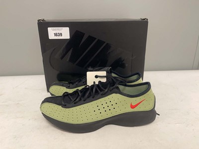 Lot Nike UK9 air superfly trainers in oil green -...