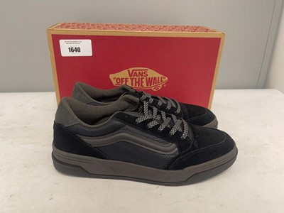 Lot Vans UK10.5 hylane trainers in ballistic black...