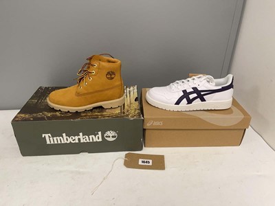 Lot 2x Boxed pairs of children's shoes to include...